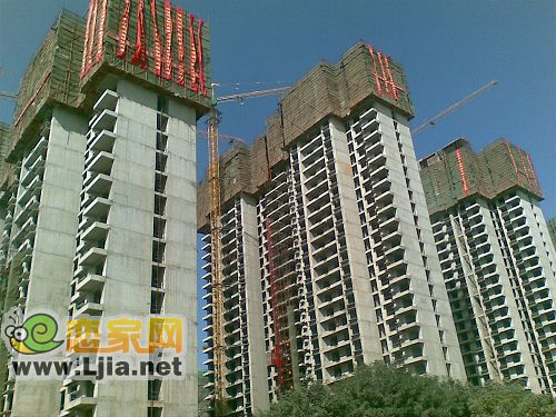 萬浩吉祥施工現(xiàn)場(chǎng) 拍攝于2010年10月15日