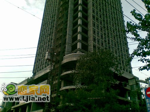 峰尚國(guó)際施工現(xiàn)場(chǎng)
