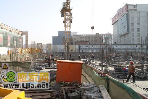 東方新天地施工現(xiàn)場