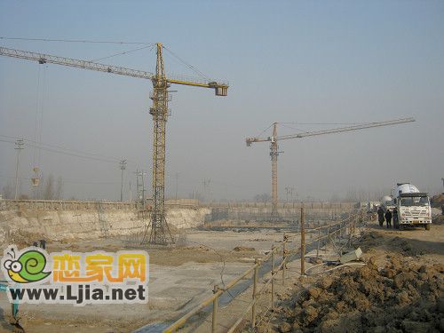 龍旺伯樂(lè)佳園施工現(xiàn)場(chǎng)