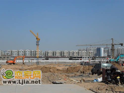 創(chuàng)鑫陽光城四期施工現(xiàn)場