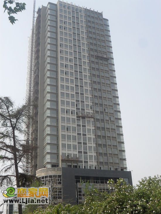 峰尚國際施工現(xiàn)場