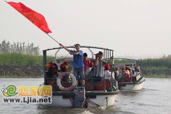 正在白洋淀景區(qū)游玩的業(yè)主