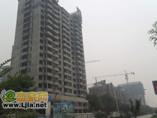 楓丹白露施工現(xiàn)場(chǎng)