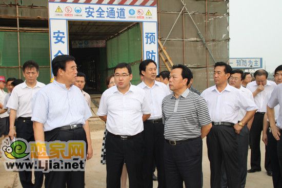 市委書記郭大建在趙都新城施工現(xiàn)場調(diào)研
