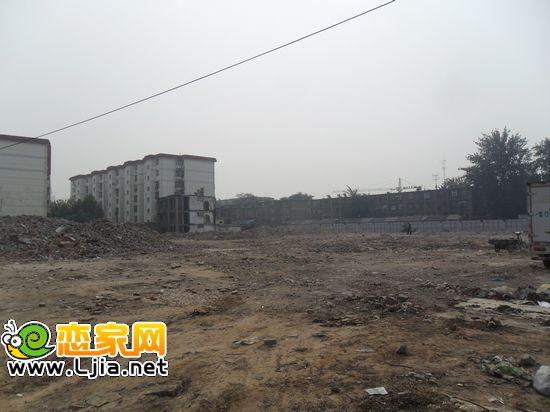 卓峰尚府施工現(xiàn)場(chǎng)