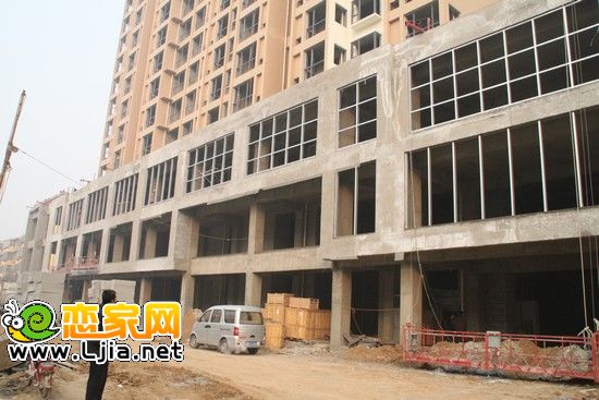 青城逸園門市及商鋪施工進度