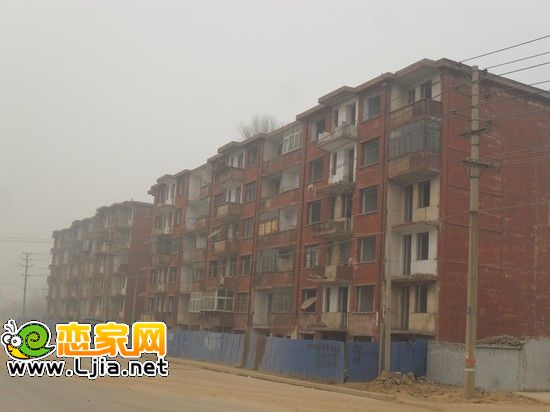 臨北環(huán)未拆的二棟樓房