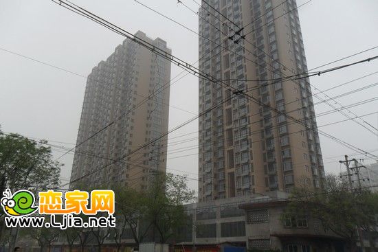 青城逸園小區(qū)實景