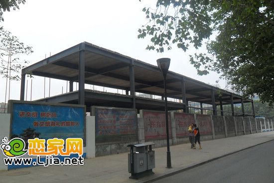 建設(shè)中的融通國(guó)際咨詢(xún)中心