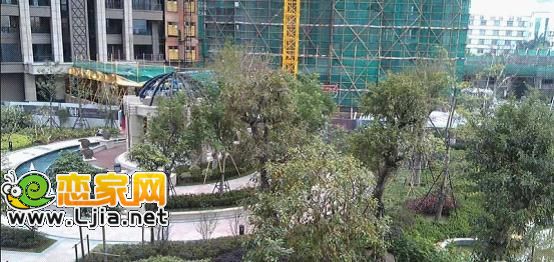 （美的翰城項目園林實景圖）
