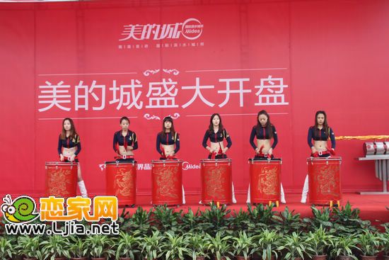 激情熱辣的水鼓表演