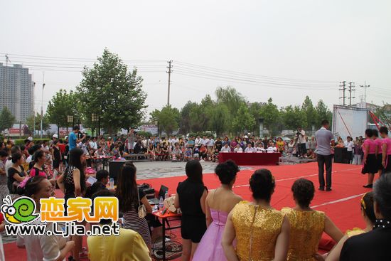 隆基泰和社區(qū)文化節(jié)啟動(dòng)儀式現(xiàn)場(chǎng)