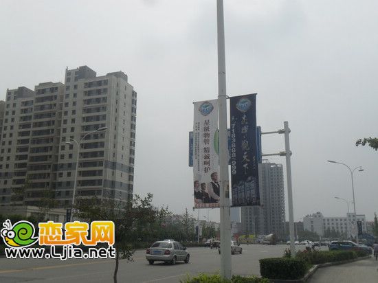 杰輝觀天下燈桿廣告