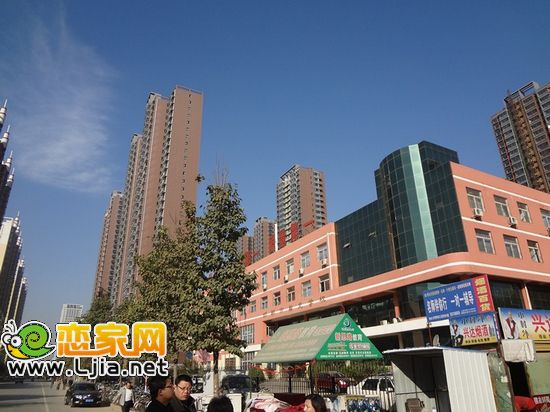 安居 · 改變生活 與 知識 · 改變命運 （安居東城與漢光中學）