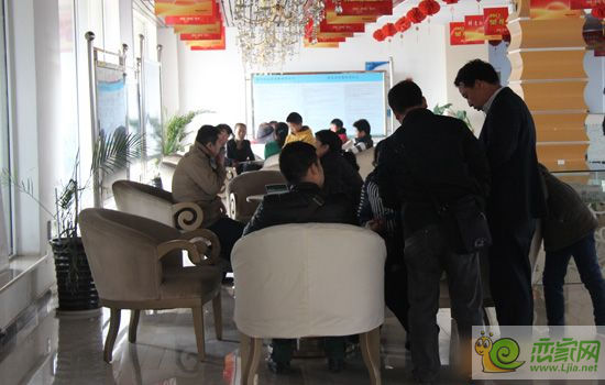 阿爾卡迪亞三期陽光苑開盤前來購房咨詢者