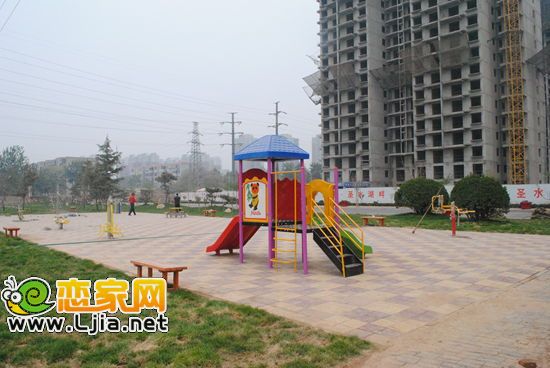 圣水湖畔綠化景觀帶