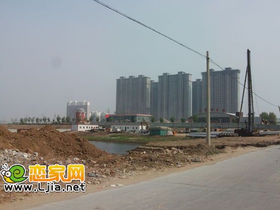 跨支漳河大橋修建中