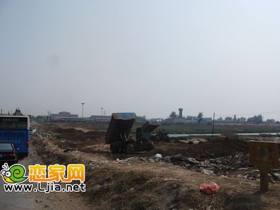 跨支漳河大橋修建中