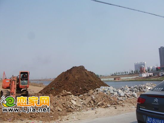 跨支漳河大橋修建中