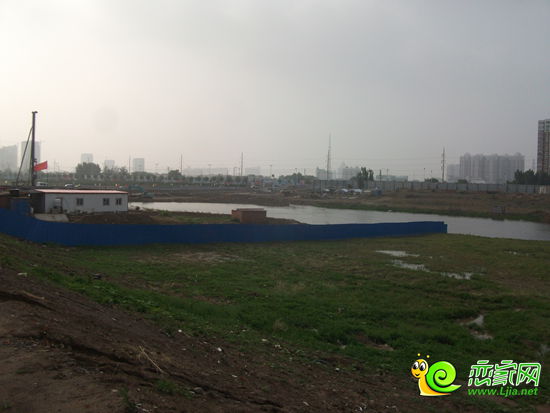 萬聚凱旋城項(xiàng)目北大橋建設(shè)實(shí)景