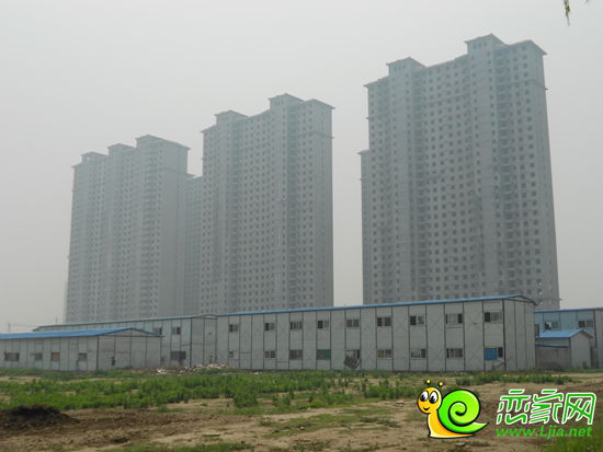 萬(wàn)聚凱旋城一期工程進(jìn)度實(shí)景