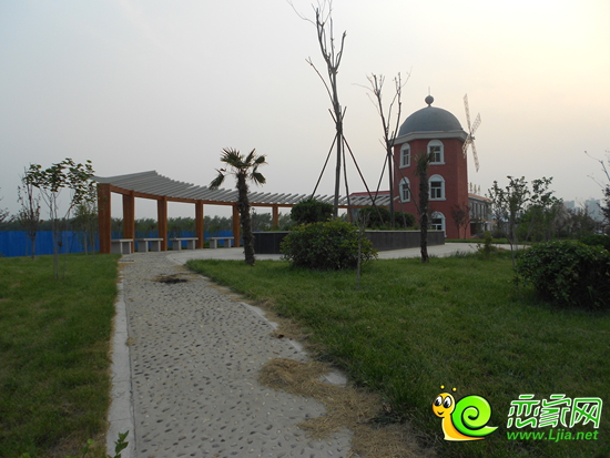 萬聚凱旋城園林實(shí)景