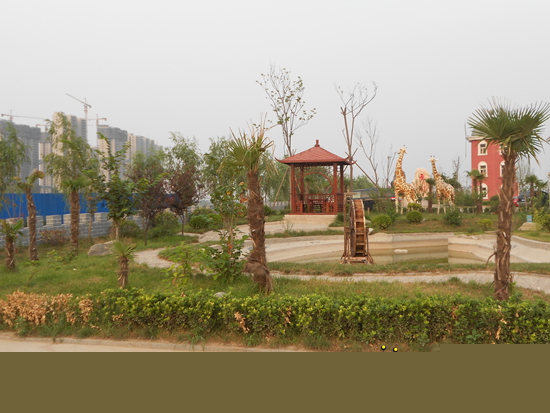 萬聚凱旋城沿支漳河綠化景觀帶