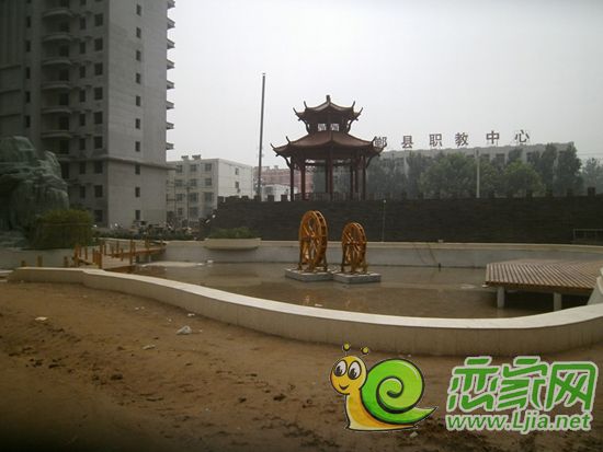 萬(wàn)聚凱旋城一期園林實(shí)景