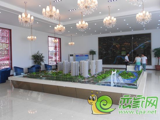 宏達(dá)·圣水湖畔售樓部實(shí)景