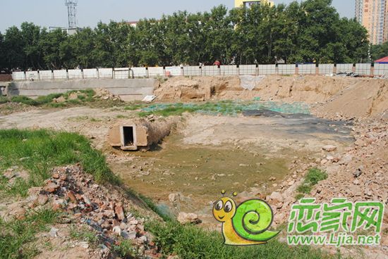 中和商廈工程進(jìn)度實(shí)景