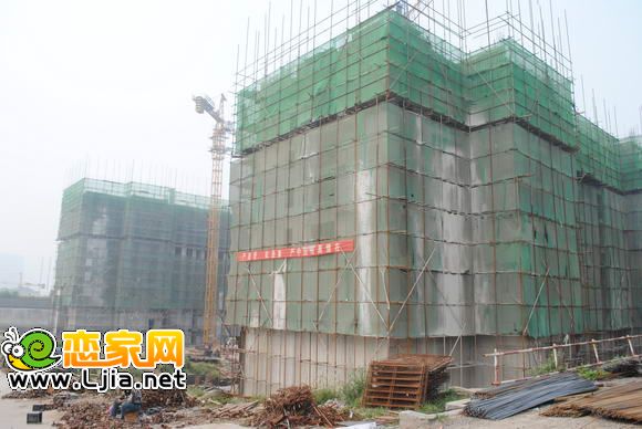 圣水湖畔工地