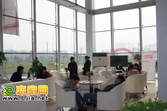 現(xiàn)代家園展示中心