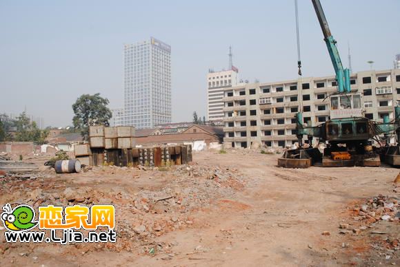 龍鼎國際工地
