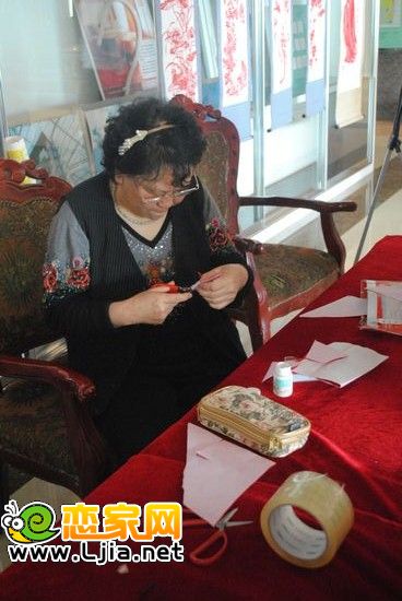 “神剪”王秀梅