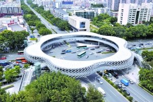 深圳南山區(qū)“春花”天橋