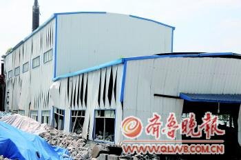 臺兒莊一村莊出現(xiàn)大面積地陷