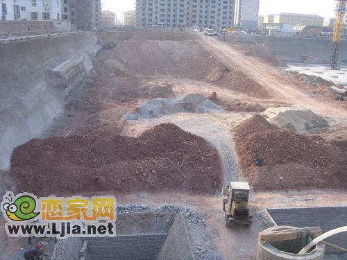 金豐二期項(xiàng)目工地東側(cè)工程進(jìn)展圖
