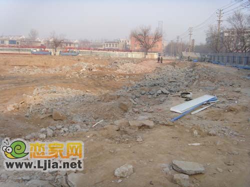 金恒基鹿城國際項(xiàng)目工地正在挖槽