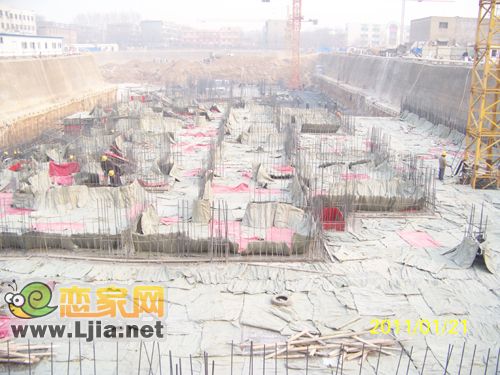 中央公園項(xiàng)目北側(cè)工地工程進(jìn)展圖