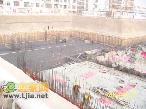 中央公園項(xiàng)目北側(cè)工地工程進(jìn)展圖