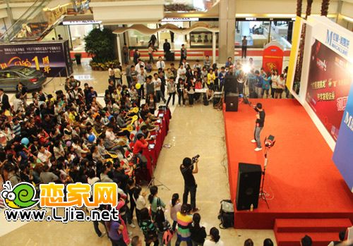 “友”你更精彩“紅星美凱龍”杯張學(xué)友超級模仿秀預(yù)賽