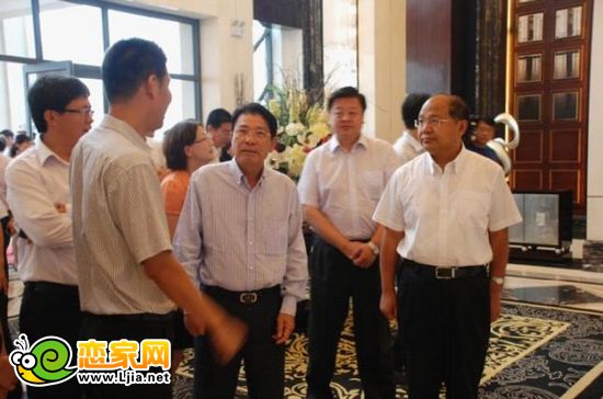 美的集團董事長何先生蒞臨美的城
