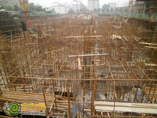 鹿城國(guó)際商鋪實(shí)景圖（2012.8.20）