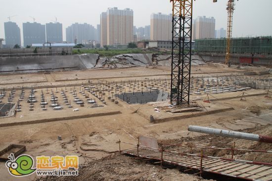 現(xiàn)代奧城：2號樓工程進度（2012.8.23）