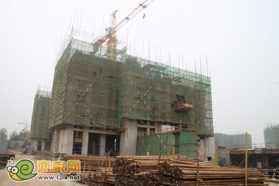 潤實(shí)月亮灣實(shí)景圖7#出地面5層（2012.8.31）