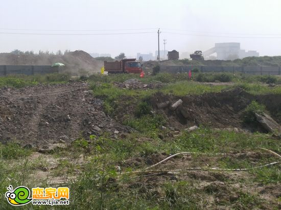 楓景華庭工程進(jìn)度實(shí)景圖（2012.9.7）