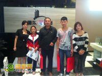 瑞德苑老客戶領(lǐng)取中秋月餅