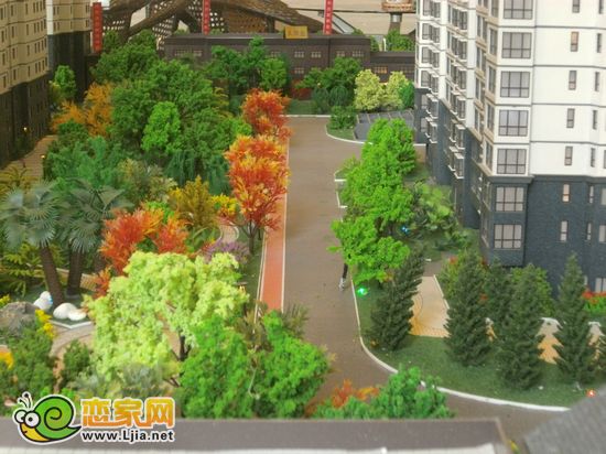 楓景華庭項(xiàng)目綠化