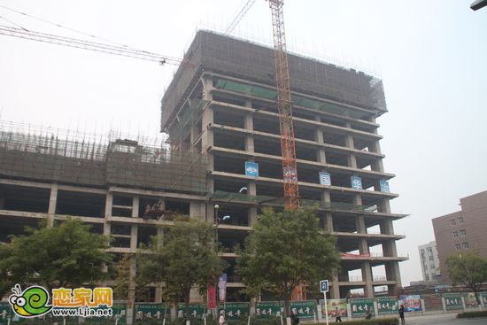 陽(yáng)光三龍商業(yè)廣場(chǎng)出地面12層